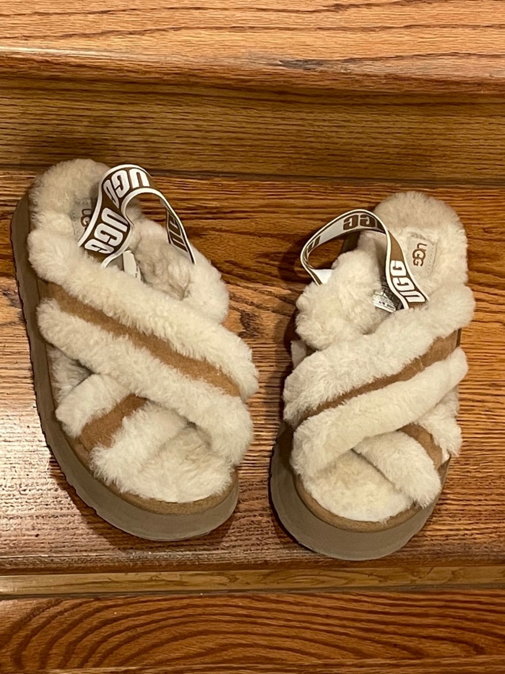 UGG Disco Cross Slide Platform Sandals Chestnut Size 8 - Excellent!
